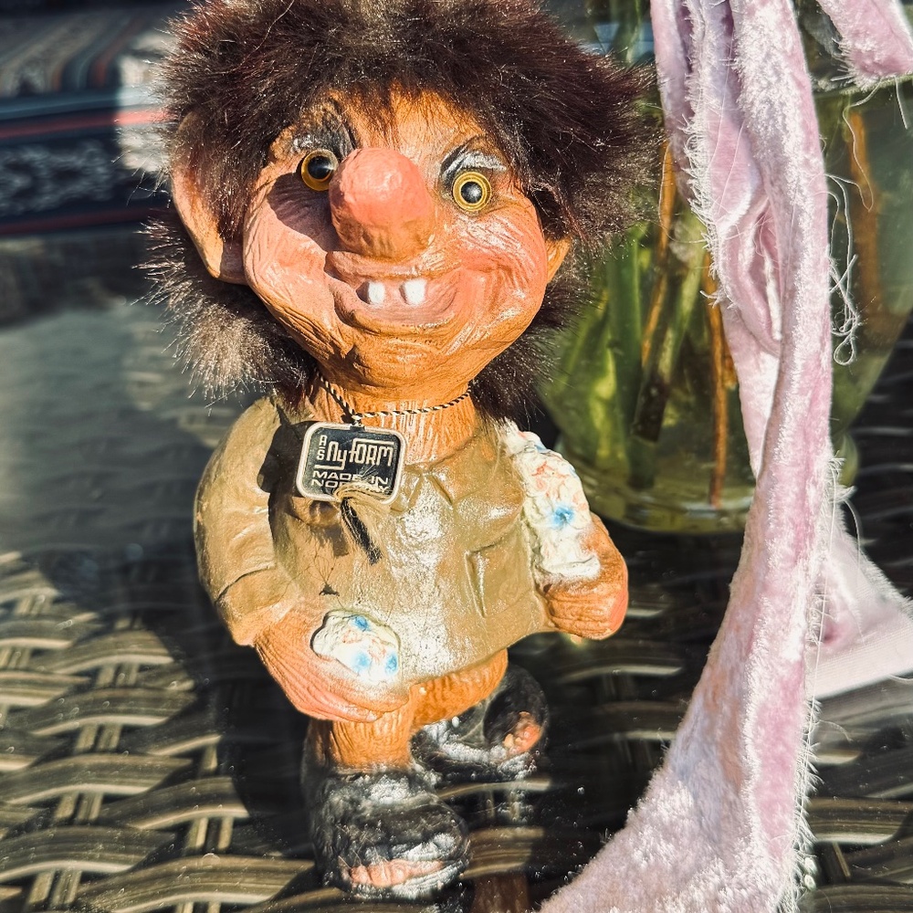 Young Man Nyform Suitor Troll with Flowers ~ *Rare